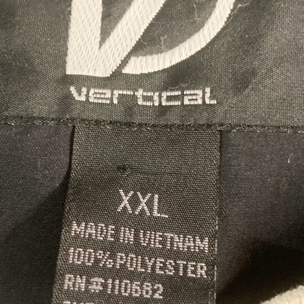 Vertical Pullover - Picture 3 of 6